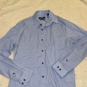 Men's Tommy Hilfiger button down shirt. Athletic fit size M